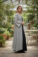 My Everyday Minimal Pattern Abaya – Elegant Black & Ivory Open Kimono Style - Salat Farah