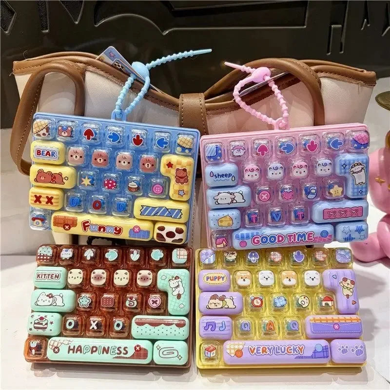 *Candy Color Keycap Keychain Cute Cartoon 26-key Aecompression Keyboard Toy Keyrings Fidgets Keycap Clicker Bag Pendant 키캡