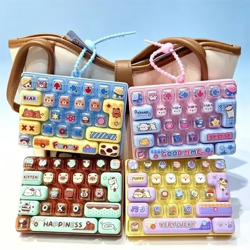 *Candy Color Keycap Keychain Cute Cartoon 26-key Aecompression Keyboard Toy Keyrings Fidgets Keycap Clicker Bag Pendant 키캡